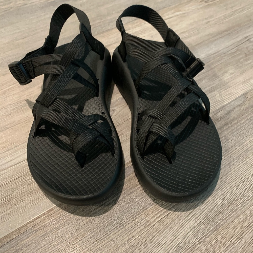 Chaco size 8